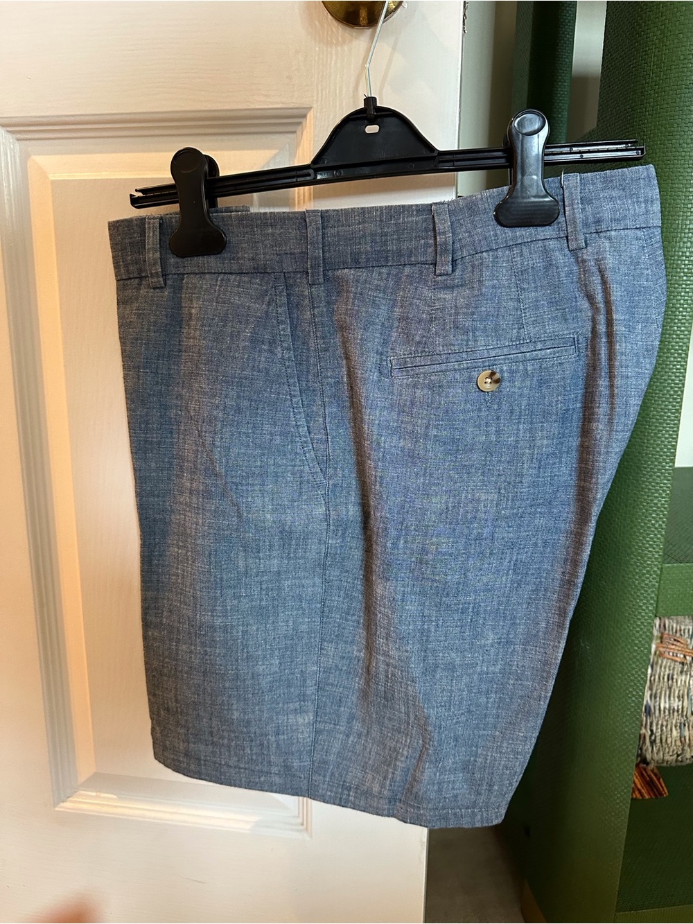 Peter Millar MEN’S Chambray-Style Flat Front Shorts in Blue